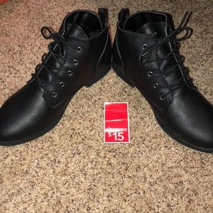 American eagle black ankle boots